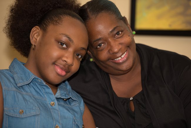 afro american mother and daughter