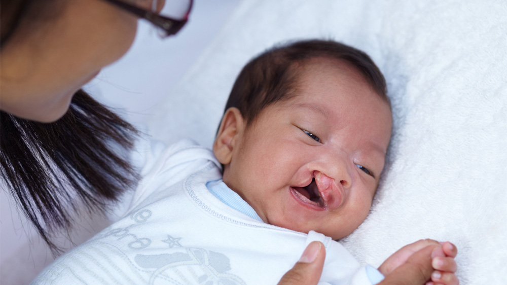 niña sonriente