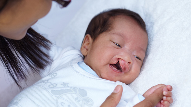 niña sonriente