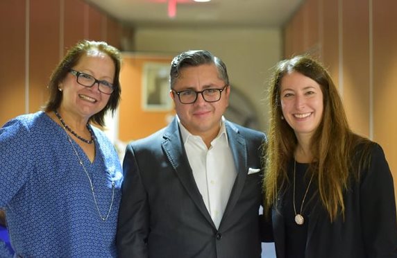 Mirta Rios, nutritionist with pediatric gatroenterologists Dr. Caicedo & Dr. Muñiz Crim