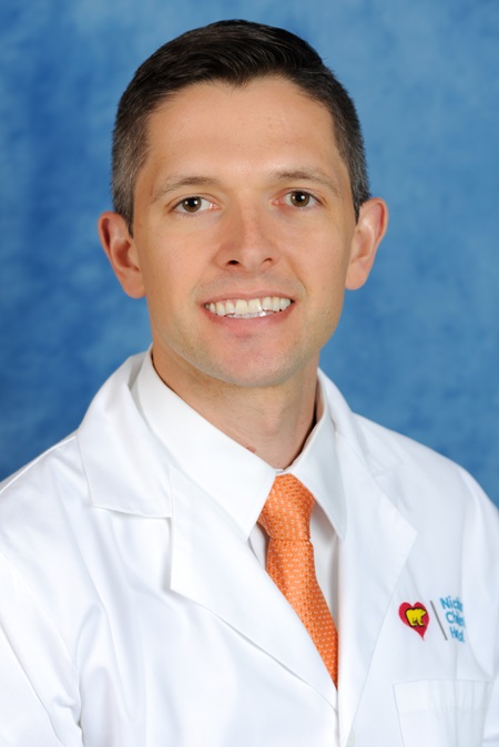 Dr. Szczupak's headshot
