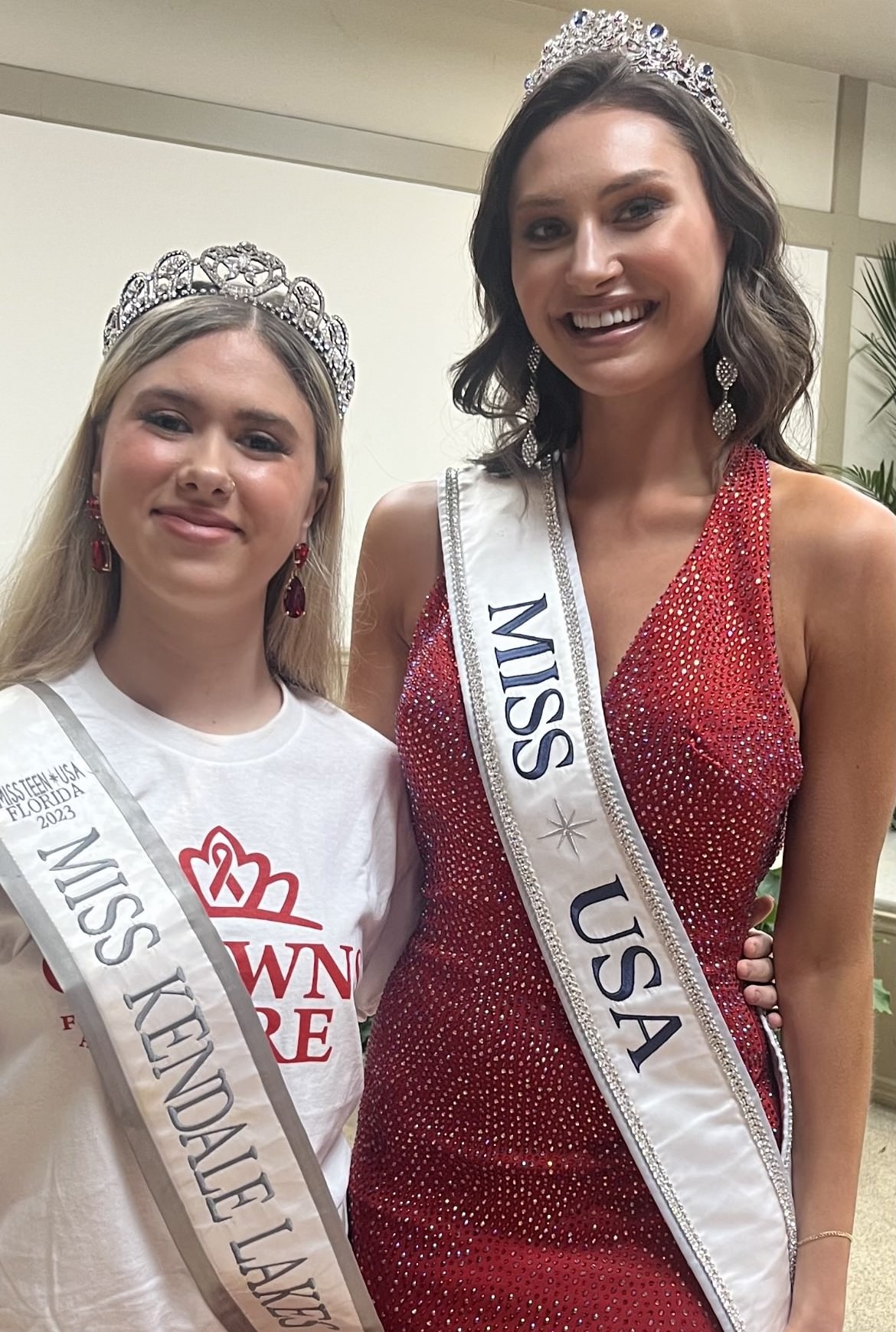Madison Simon (left) poses with Miss USA