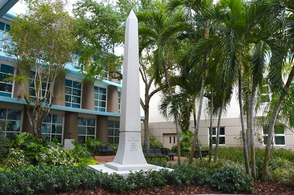 Obelisk with names of the four hospital founders.